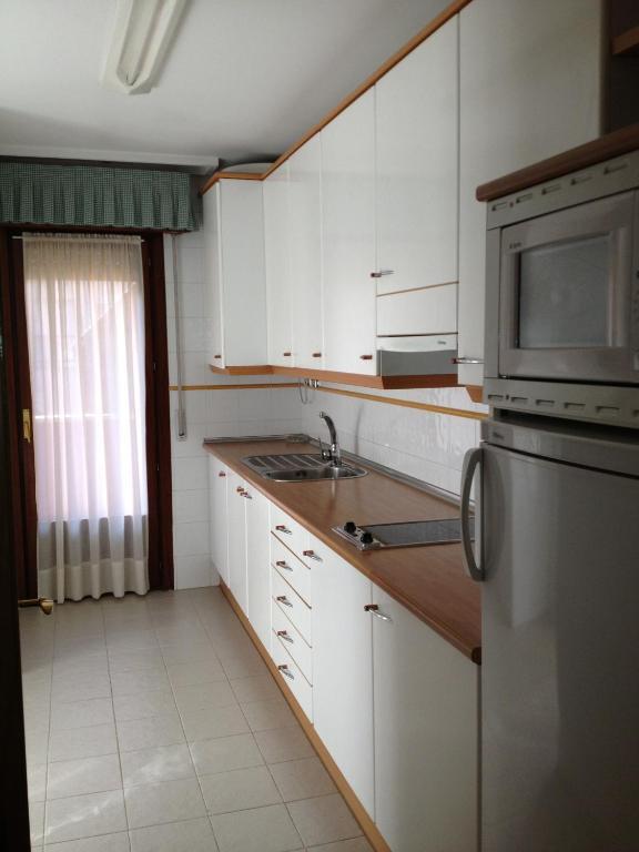 Apartamentos Turisticos Puerta de León Exterior foto
