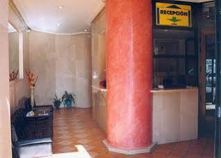 Apartamentos Turisticos Puerta de León Exterior foto
