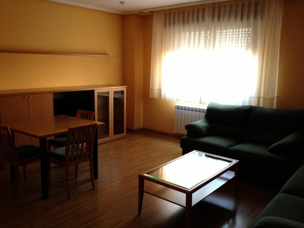 Apartamentos Turisticos Puerta de León Quarto foto