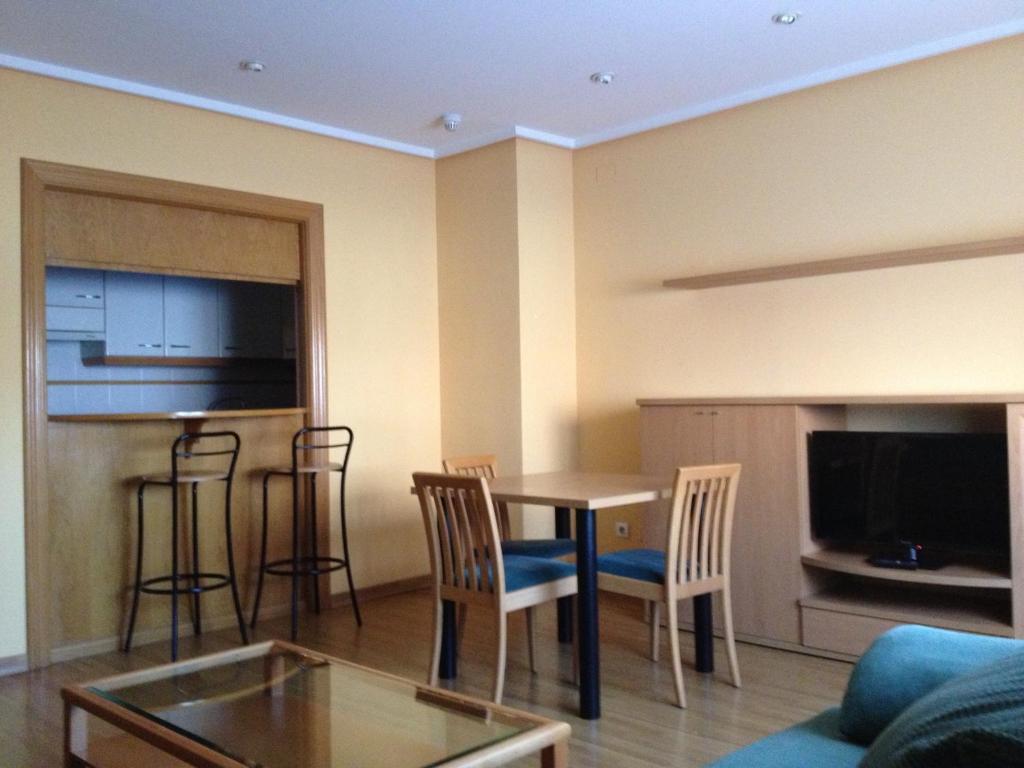 Apartamentos Turisticos Puerta de León Quarto foto