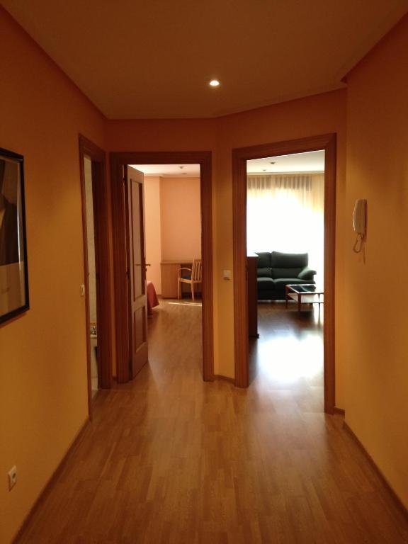 Apartamentos Turisticos Puerta de León Quarto foto